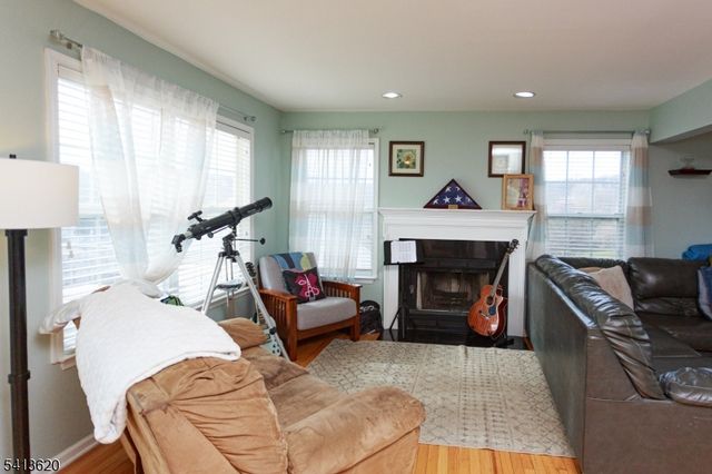 6 Robeson Rdg, Oxford Twp., NJ 07863