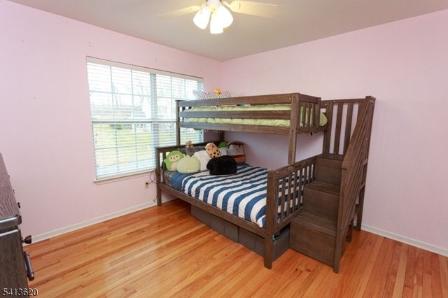 6 Robeson Rdg, Oxford Twp., NJ 07863