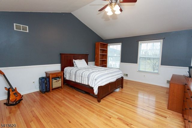 6 Robeson Rdg, Oxford Twp., NJ 07863