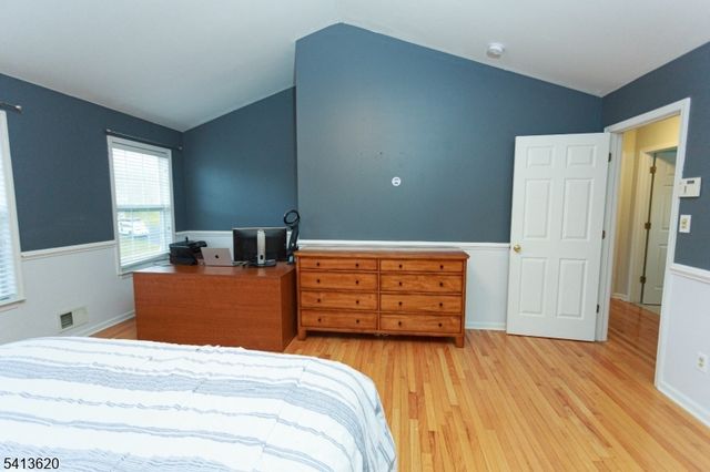 6 Robeson Rdg, Oxford Twp., NJ 07863