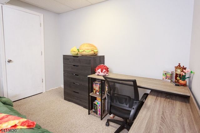 6 Robeson Rdg, Oxford Twp., NJ 07863