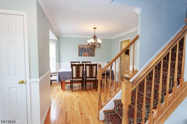 6 Robeson Rdg, Oxford Twp., NJ 07863