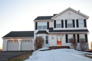 6 Robeson Rdg, Oxford Twp., NJ 07863