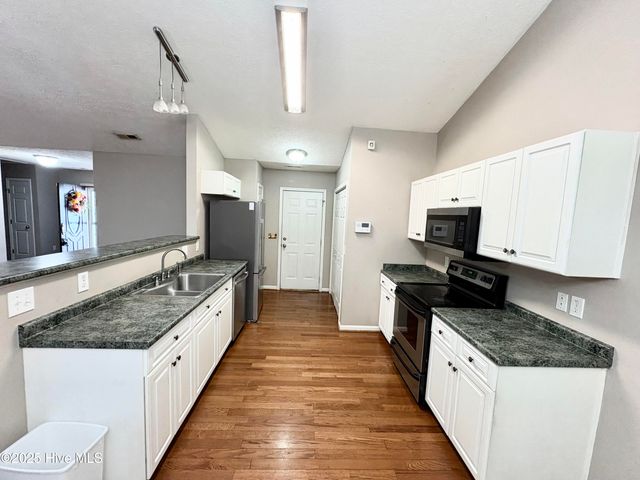 110 Sycamore Drive, Jacksonville, NC 28546