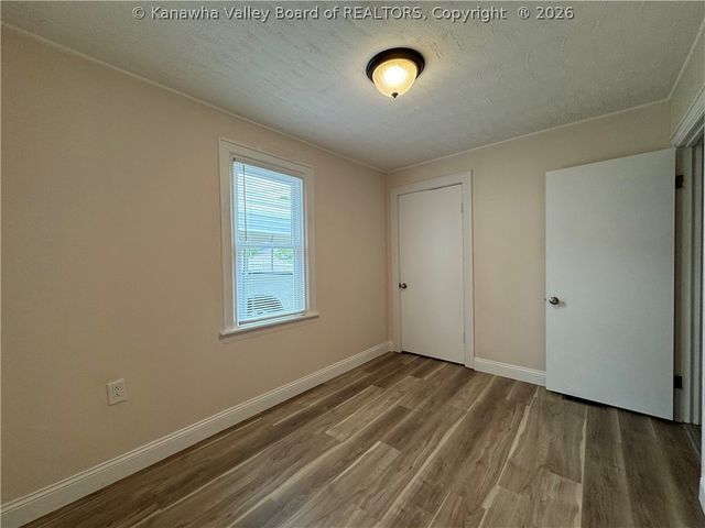 638 Daverton Road, South Charleston, WV 25303