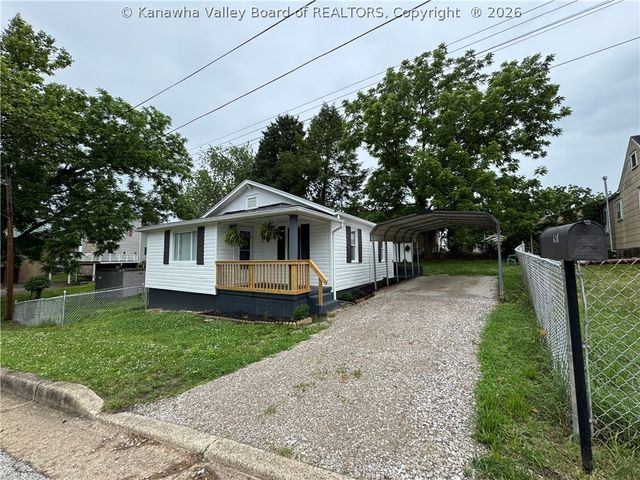 638 Daverton Road, South Charleston, WV 25303
