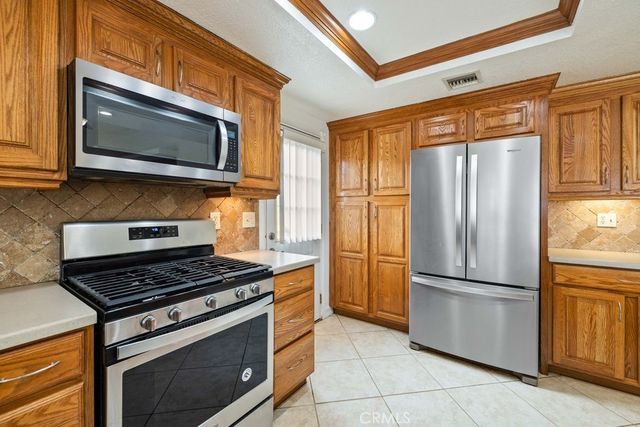 6818 W Avenue A2, Lancaster, CA 93536