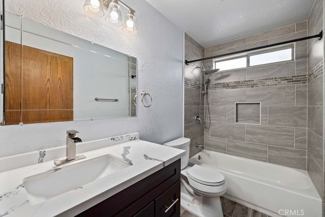 6818 W Avenue A2, Lancaster, CA 93536