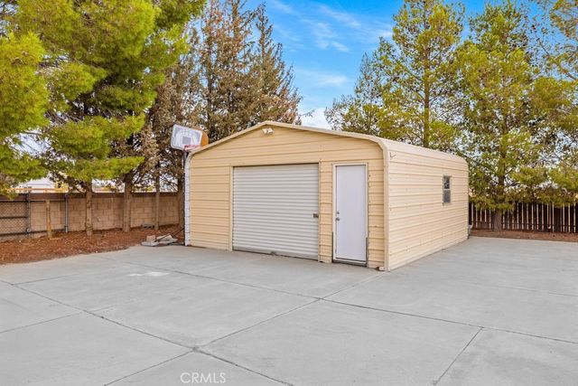 6818 W Avenue A2, Lancaster, CA 93536