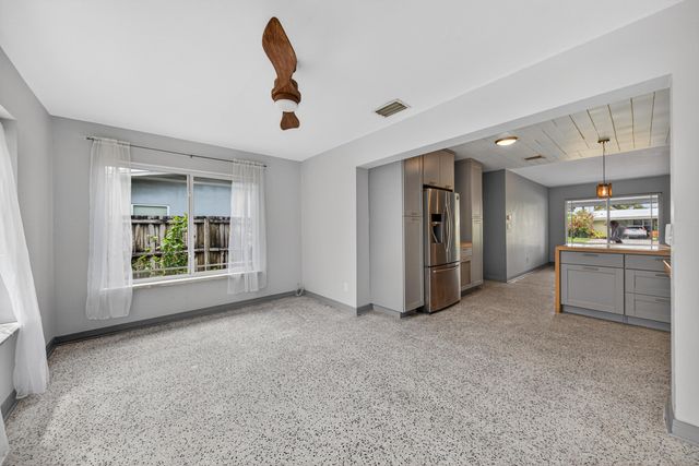 818 NW 28th Court, Wilton Manors, FL 33311