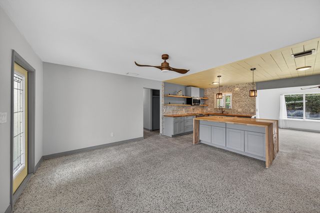 818 NW 28th Court, Wilton Manors, FL 33311