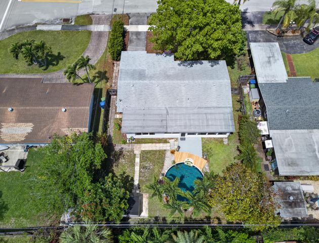818 NW 28th Court, Wilton Manors, FL 33311