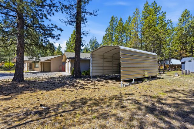 50868 Doe Loop, La Pine, OR 97739