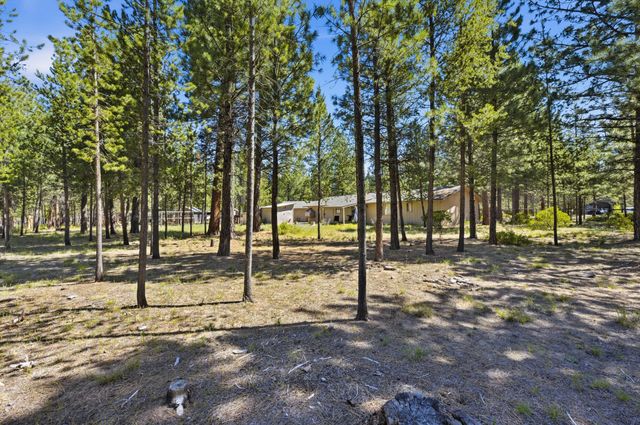 50868 Doe Loop, La Pine, OR 97739