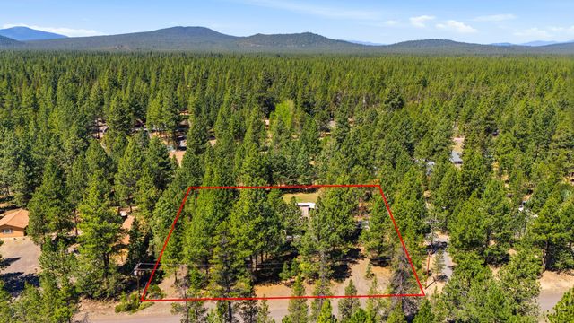 50868 Doe Loop, La Pine, OR 97739