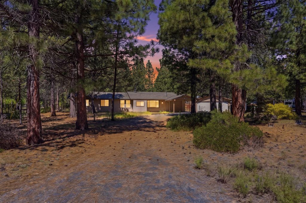 50868 Doe Loop, La Pine, OR 97739