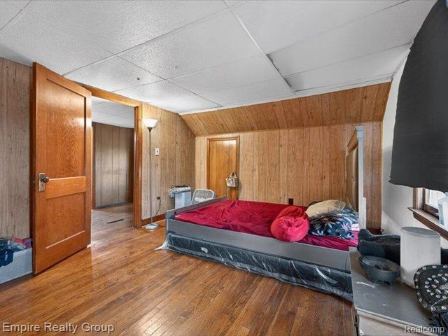 19345 Omira Street, Detroit, MI 48203