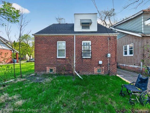 19345 Omira Street, Detroit, MI 48203