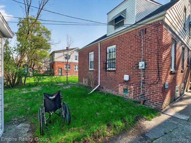 19345 Omira Street, Detroit, MI 48203