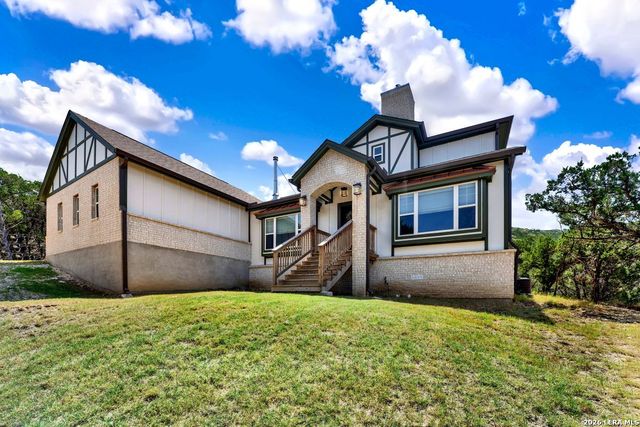 223 CANYON VIEW DR, Pipe Creek, TX 78063