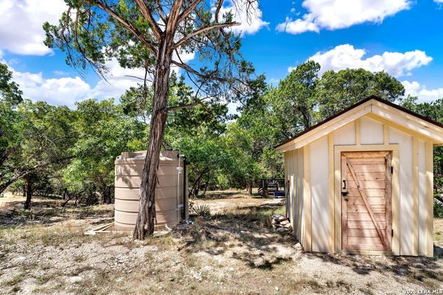 223 CANYON VIEW DR, Pipe Creek, TX 78063