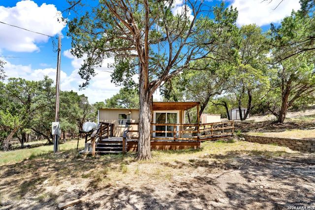 223 CANYON VIEW DR, Pipe Creek, TX 78063
