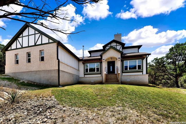 223 CANYON VIEW DR, Pipe Creek, TX 78063