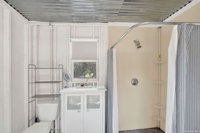 223 CANYON VIEW DR, Pipe Creek, TX 78063