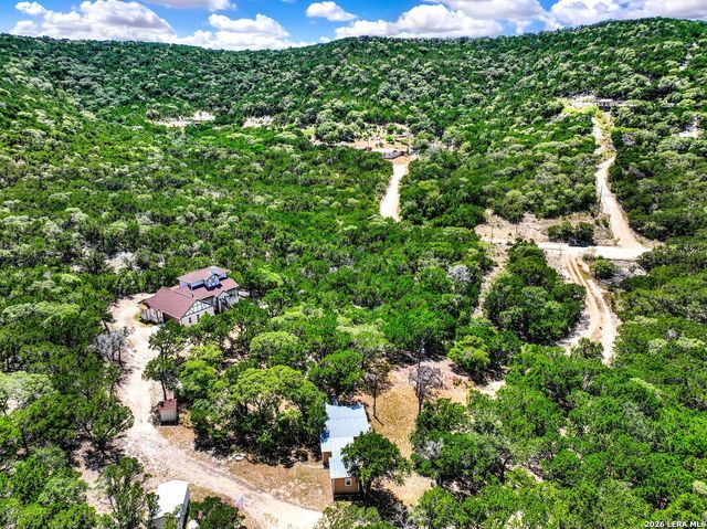 223 CANYON VIEW DR, Pipe Creek, TX 78063