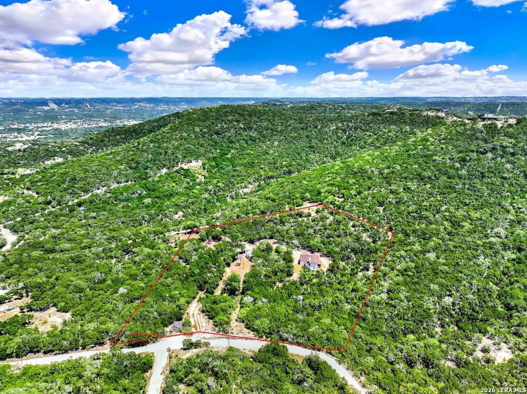 223 CANYON VIEW DR, Pipe Creek, TX 78063