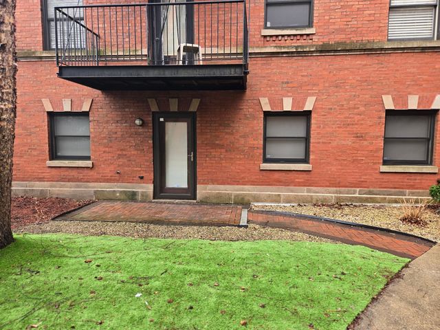 5948 S King Drive 1, Chicago, IL 60637