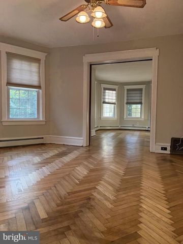 54 W MAIN ST, Wrightstown, NJ 08562