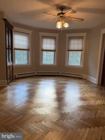 54 W MAIN ST, Wrightstown, NJ 08562