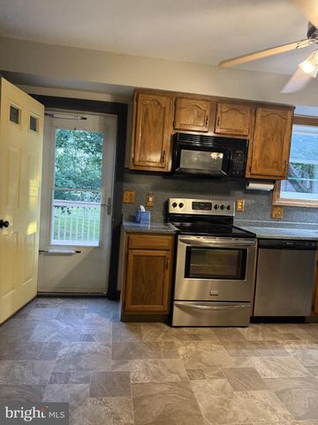 54 W MAIN ST, Wrightstown, NJ 08562