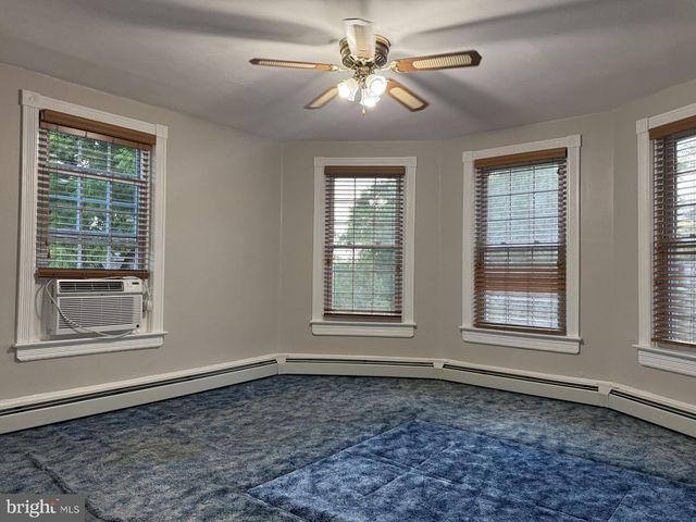 54 W MAIN ST, Wrightstown, NJ 08562