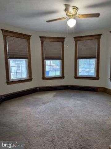 54 W MAIN ST, Wrightstown, NJ 08562