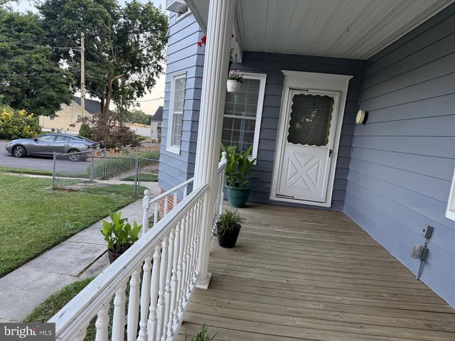 54 W MAIN ST, Wrightstown, NJ 08562