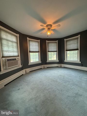 54 W MAIN ST, Wrightstown, NJ 08562
