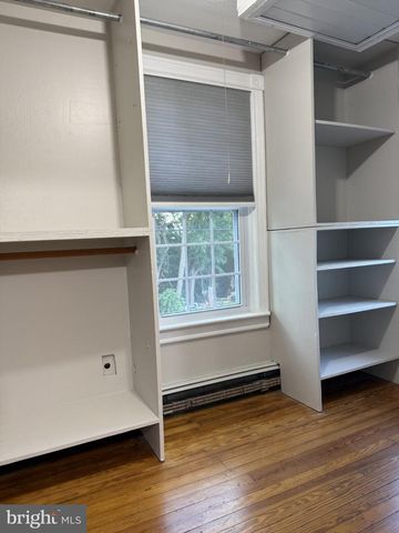 54 W MAIN ST, Wrightstown, NJ 08562