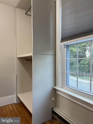54 W MAIN ST, Wrightstown, NJ 08562