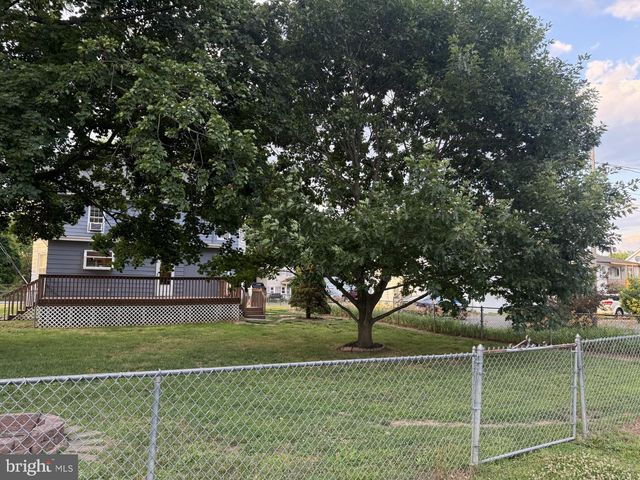 54 W MAIN ST, Wrightstown, NJ 08562