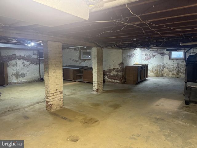 54 W MAIN ST, Wrightstown, NJ 08562