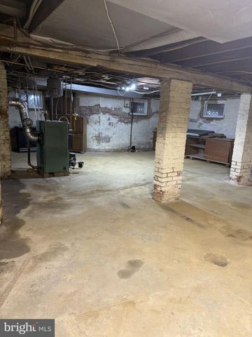 54 W MAIN ST, Wrightstown, NJ 08562