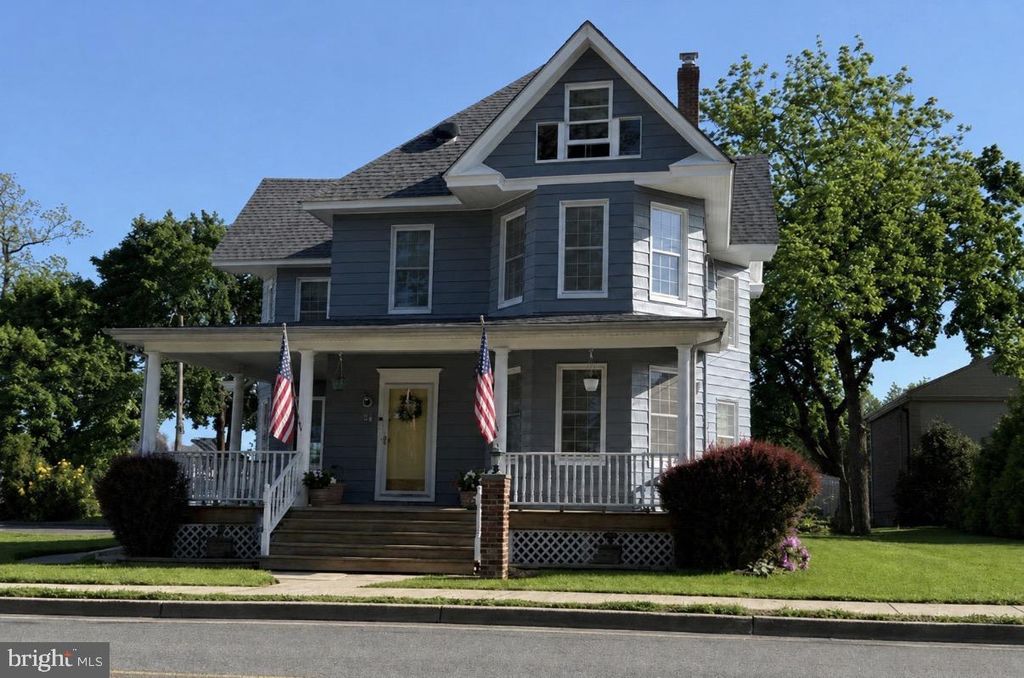 54 W MAIN ST, Wrightstown, NJ 08562