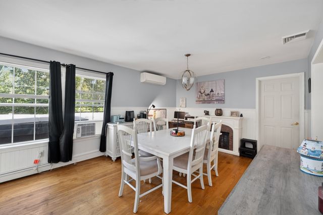 550 South St, Somerset, MA 02726