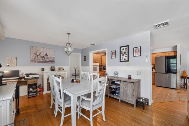 550 South St, Somerset, MA 02726