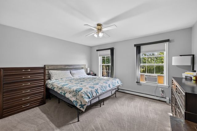 550 South St, Somerset, MA 02726