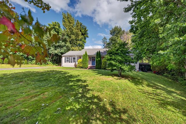 550 South St, Somerset, MA 02726