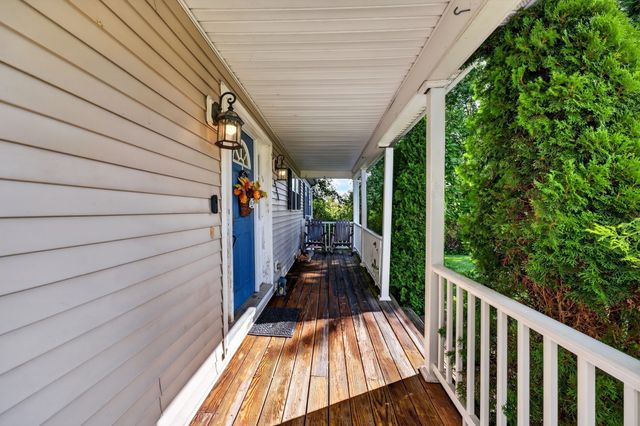 550 South St, Somerset, MA 02726