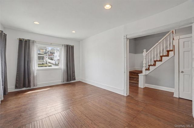 77 Robertson Avenue, White Plains, NY 10606